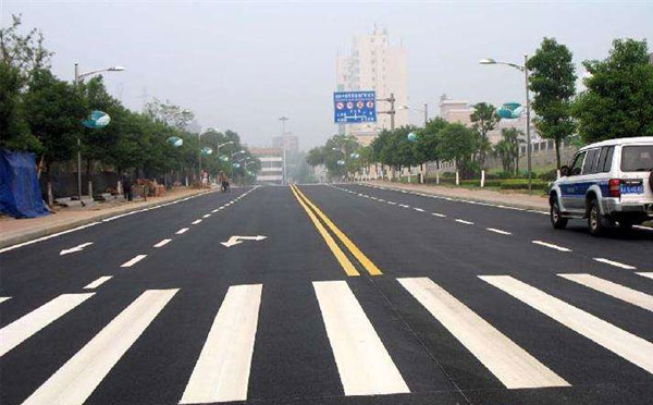 白朗标线涂料在白朗环氧地坪项目中的选择与应用